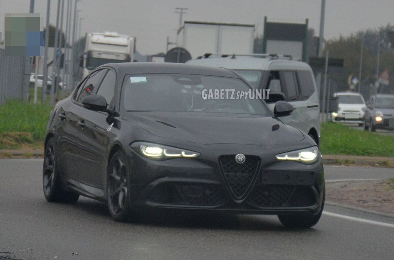 Alfa Romeo Giulia Quadrifoglio MY27 2